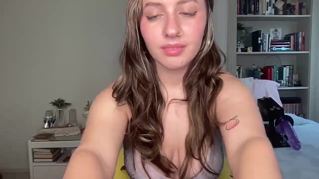 Gallery image thumbnail from Lena1's myfreecams stream on, 10/03/2024, 18:17 image 11 of 20