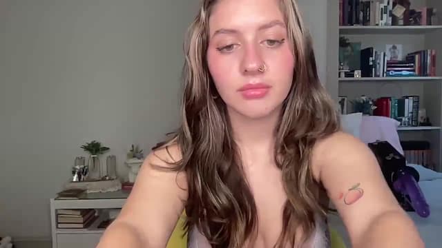 Gallery image thumbnail from Lena1's myfreecams stream on, 10/03/2024, 19:43 image 18 of 20