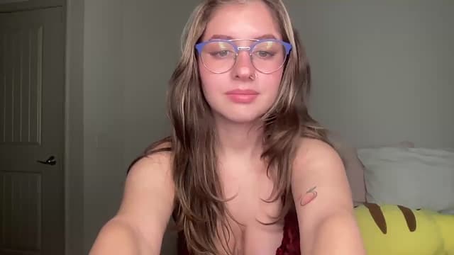 Gallery image thumbnail from Lena1's myfreecams stream on, 11/03/2024, 08:56 image 9 of 20