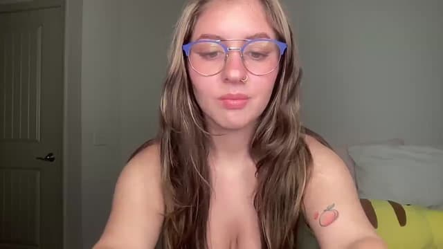 Gallery image thumbnail from Lena1's myfreecams stream on, 11/03/2024, 08:56 image 14 of 20