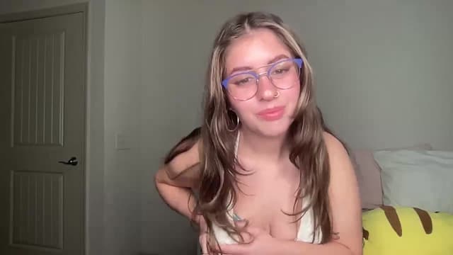 Gallery image thumbnail from Lena1's myfreecams stream on, 11/03/2024, 10:15 image 13 of 20