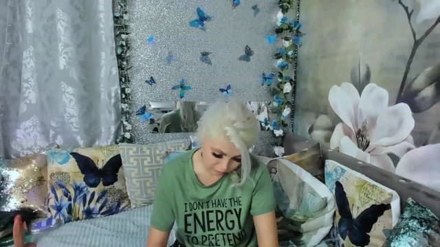 Gallery image thumbnail from Lexax's myfreecams stream on, 12/17/2022, 02:47 image 19 of 20