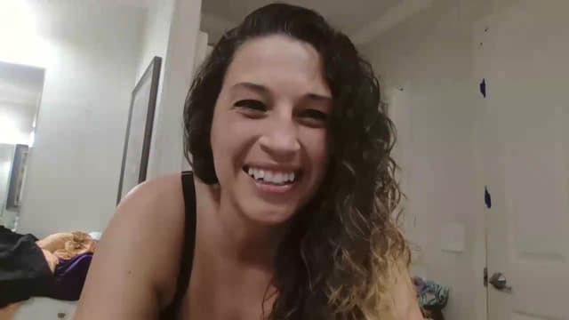 Gallery image thumbnail from LexiB's myfreecams stream on, 06/10/2026, 01:20 image 18 of 20
