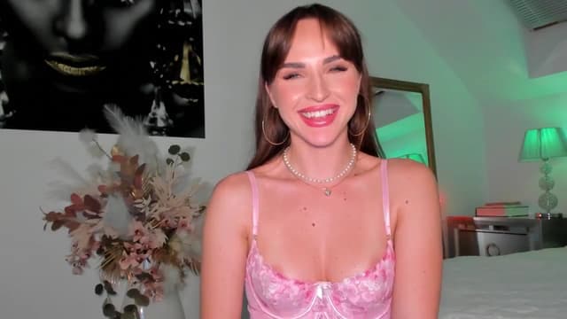 Gallery image thumbnail from LexiQ's myfreecams stream on, 01/12/2025, 02:16 image 18 of 20