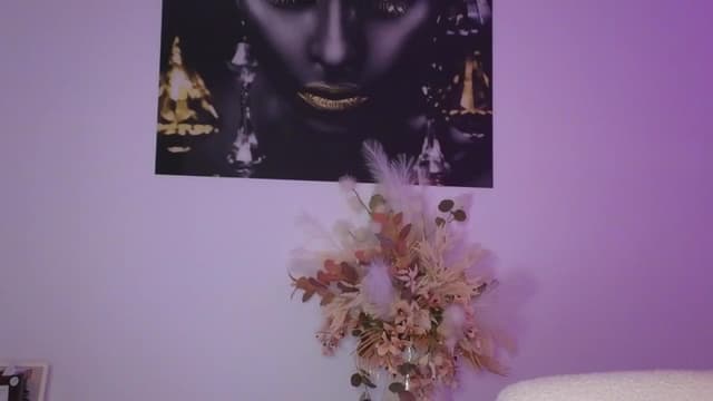Gallery image thumbnail from LexiQ's myfreecams stream on, 02/01/2025, 24:29 image 19 of 20