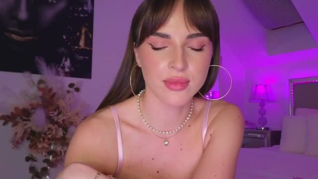 Gallery image thumbnail from LexiQ's myfreecams stream on, 02/01/2025, 24:29 image 10 of 20