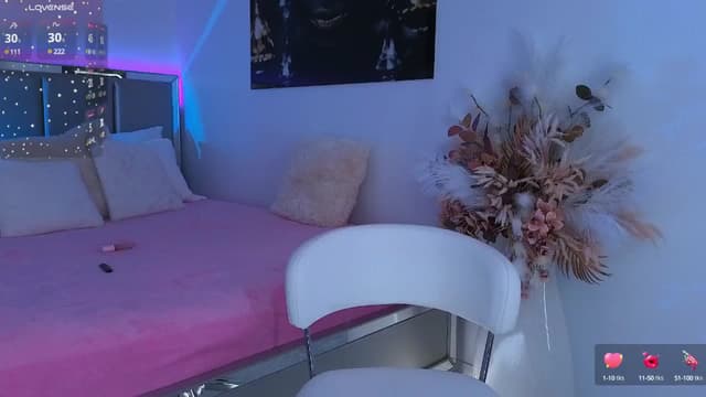 Gallery image thumbnail from LexiQ's myfreecams stream on, 06/28/2025, 07:10 image 7 of 20