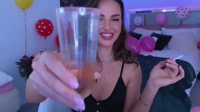 Gallery image thumbnail from LexiQ's myfreecams stream on, 10/20/2025, 05:27 image 7 of 20