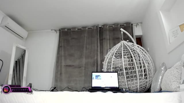 Gallery image thumbnail from Lilie's myfreecams stream on, 04/09/2025, 17:44 image 18 of 20