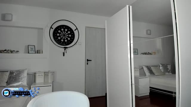 Gallery image thumbnail from Lilie's myfreecams stream on, 11/04/2025, 19:54 image 7 of 20