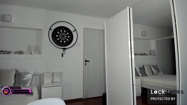 Gallery image thumbnail from Lilie's myfreecams stream on, 01/03/2026, 15:41 image 10 of 20