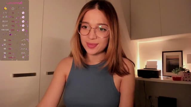 Gallery image thumbnail from Lisaa's myfreecams stream on, 09/22/2024, 16:37 image 17 of 20