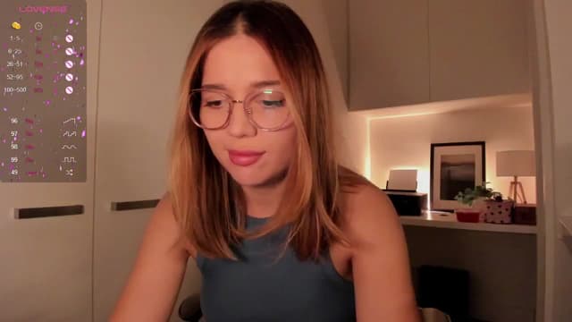 Gallery image thumbnail from Lisaa's myfreecams stream on, 09/22/2024, 16:37 image 5 of 20
