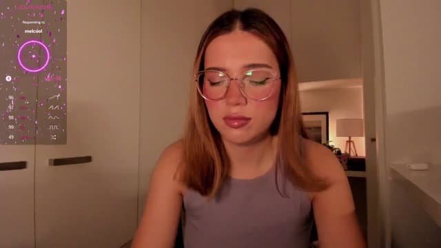 Gallery image thumbnail from Lisaa's myfreecams stream on, 09/23/2024, 15:26 image 18 of 20