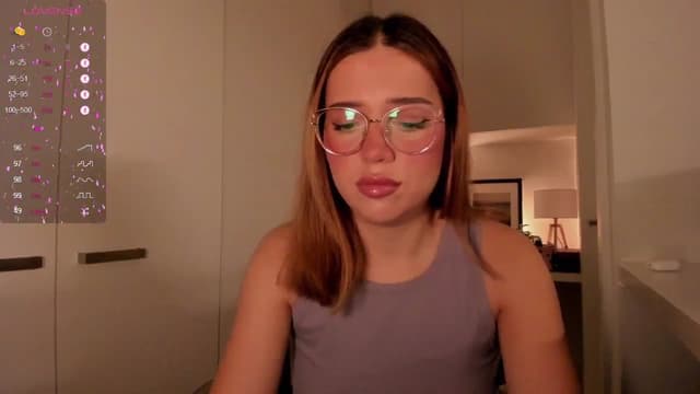 Gallery image thumbnail from Lisaa's myfreecams stream on, 09/23/2024, 15:26 image 12 of 20