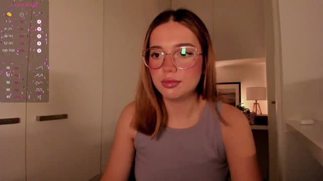 Gallery image thumbnail from Lisaa's myfreecams stream on, 09/23/2024, 15:26 image 10 of 20