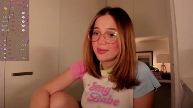 Gallery image thumbnail from Lisaa's myfreecams stream on, 09/24/2024, 14:57 image 5 of 20