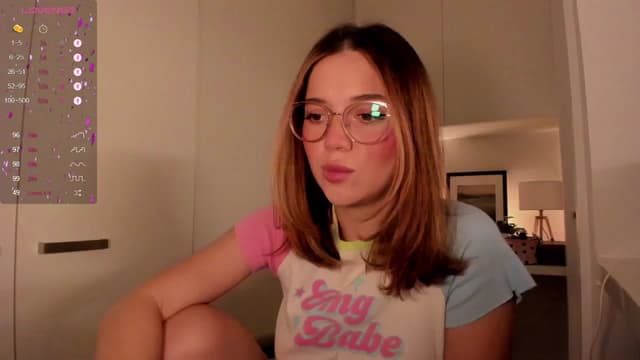 Gallery image thumbnail from Lisaa's myfreecams stream on, 09/24/2024, 14:57 image 6 of 20