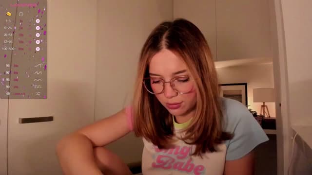 Gallery image thumbnail from Lisaa's myfreecams stream on, 09/24/2024, 14:57 image 9 of 20