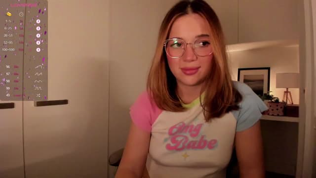 Gallery image thumbnail from Lisaa's myfreecams stream on, 09/24/2024, 16:23 image 4 of 20