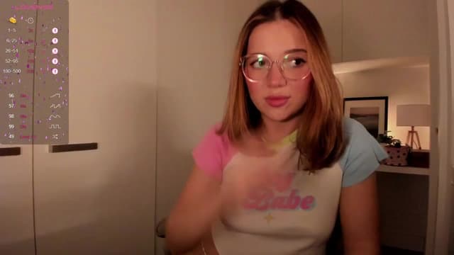 Gallery image thumbnail from Lisaa's myfreecams stream on, 09/24/2024, 16:23 image 3 of 20