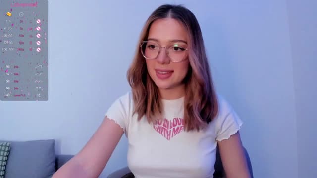 Gallery image thumbnail from Lisaa's myfreecams stream on, 10/14/2024, 03:17 image 9 of 20