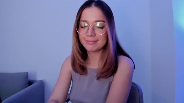 Gallery image thumbnail from Lisaa's myfreecams stream on, 10/25/2024, 08:30 image 2 of 20