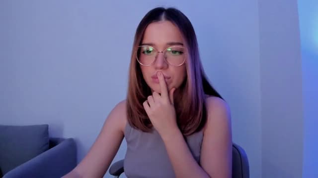 Gallery image thumbnail from Lisaa's myfreecams stream on, 10/25/2024, 08:30 image 4 of 20