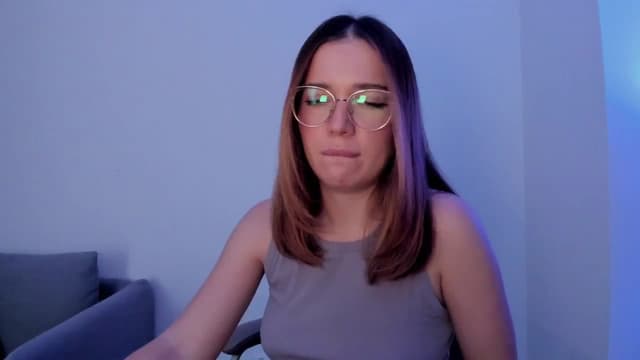 Gallery image thumbnail from Lisaa's myfreecams stream on, 10/25/2024, 08:30 image 6 of 20