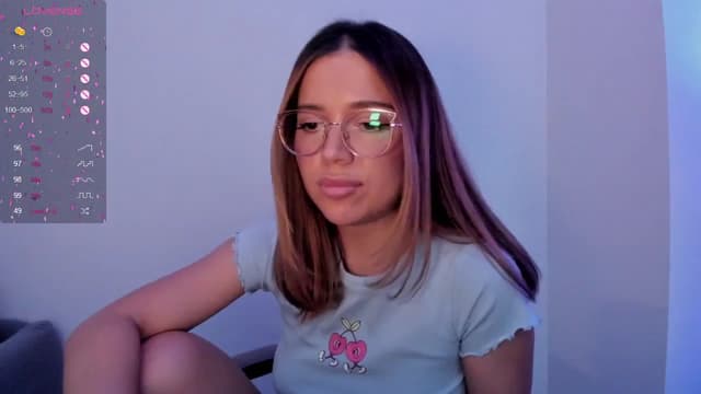 Gallery image thumbnail from Lisaa's myfreecams stream on, 10/28/2024, 09:11 image 5 of 20