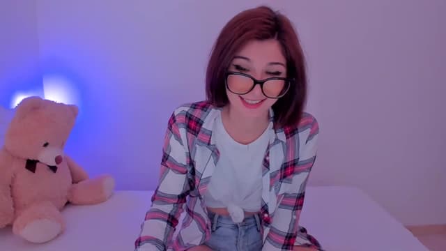 Gallery image thumbnail from LivM_'s myfreecams stream on, 12/29/2023, 09:25 image 5 of 20