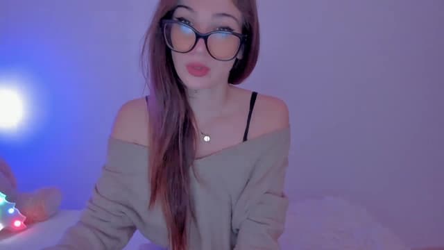 Gallery image thumbnail from LivM_'s myfreecams stream on, 01/17/2024, 08:08 image 4 of 20