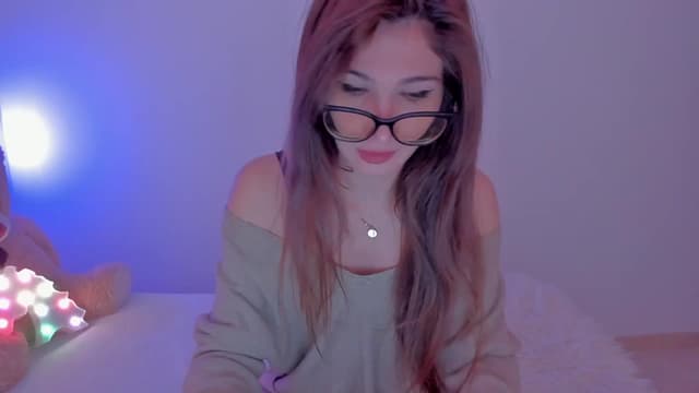 Gallery image thumbnail from LivM_'s myfreecams stream on, 01/17/2024, 08:38 image 1 of 20