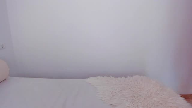Gallery image thumbnail from LivM_'s myfreecams stream on, 01/25/2024, 09:18 image 20 of 20