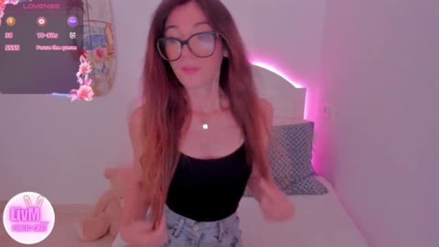 Gallery image thumbnail from LivM_'s myfreecams stream on, 09/23/2024, 07:11 image 7 of 20