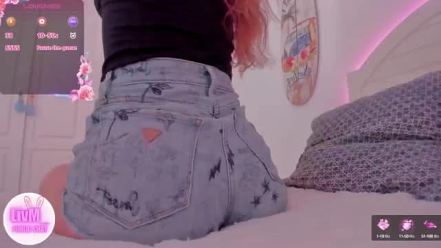 Gallery image thumbnail from LivM_'s myfreecams stream on, 09/23/2024, 07:11 image 5 of 20