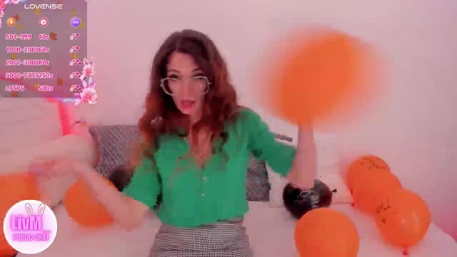 Gallery image thumbnail from LivM_'s myfreecams stream on, 10/26/2024, 08:13 image 16 of 20