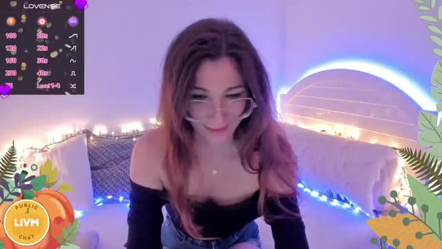 Gallery image thumbnail from LivM_'s myfreecams stream on, 11/02/2024, 09:39 image 2 of 20