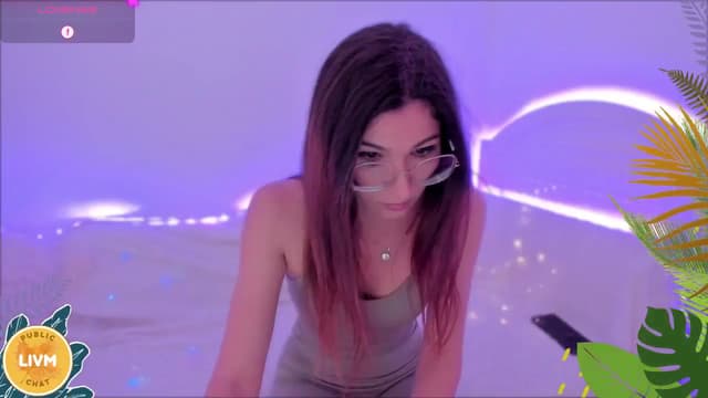 Gallery image thumbnail from LivM_'s myfreecams stream on, 11/10/2024, 09:42 image 5 of 20