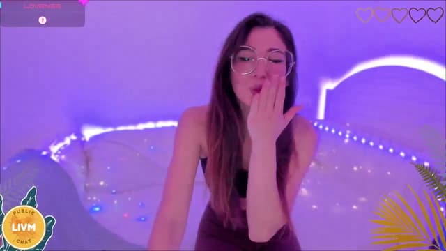 Gallery image thumbnail from LivM_'s myfreecams stream on, 11/14/2024, 08:06 image 2 of 20