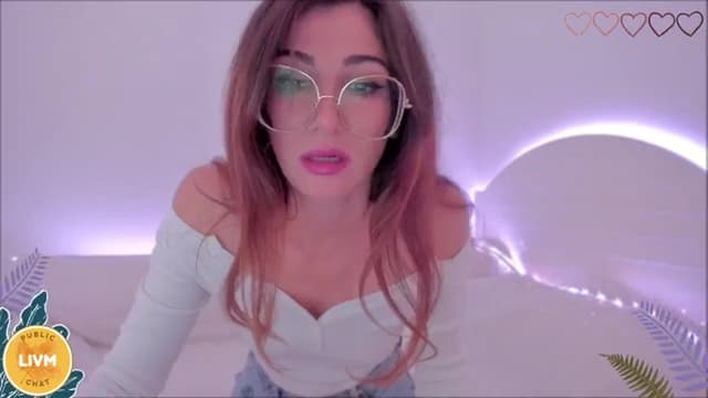 Gallery image thumbnail from LivM_'s myfreecams stream on, 11/18/2024, 09:30 image 10 of 20