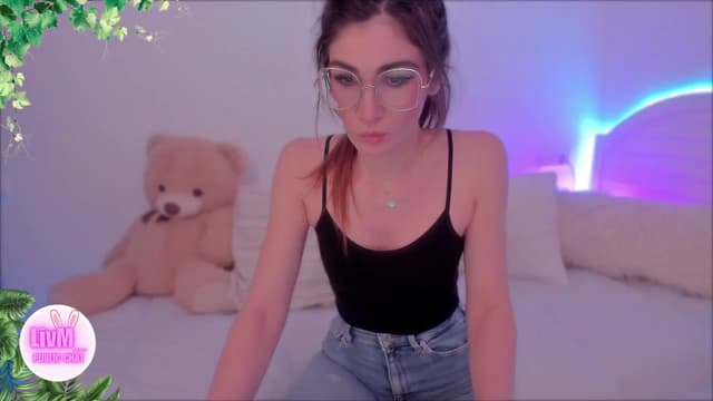 Gallery image thumbnail from LivM_'s myfreecams stream on, 02/02/2025, 08:13 image 5 of 20