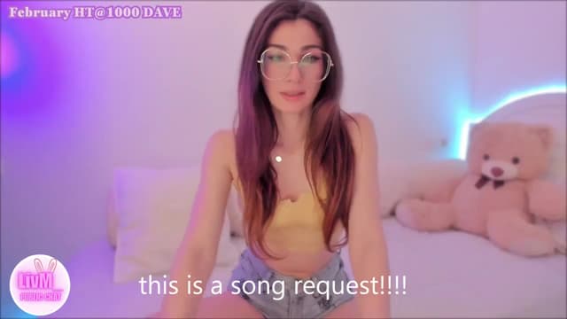 Gallery image thumbnail from LivM_'s myfreecams stream on, 02/13/2025, 09:24 image 11 of 20