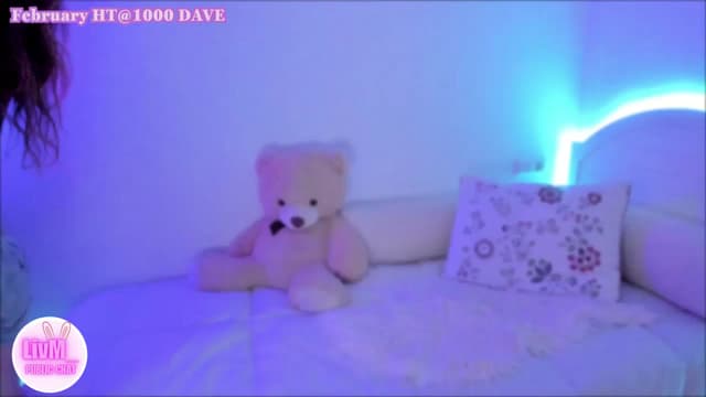 Gallery image thumbnail from LivM_'s myfreecams stream on, 02/19/2025, 09:27 image 2 of 20