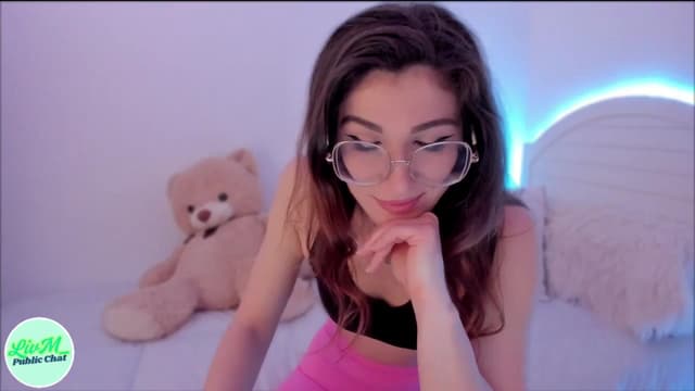 Gallery image thumbnail from LivM_'s myfreecams stream on, 03/07/2025, 08:43 image 17 of 20