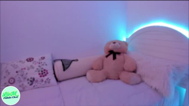Gallery image thumbnail from LivM_'s myfreecams stream on, 03/08/2025, 09:36 image 7 of 20