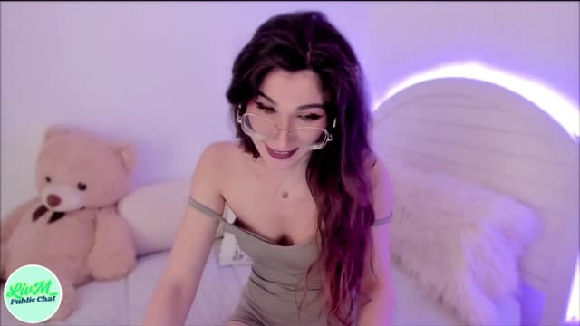 Gallery image thumbnail from LivM_'s myfreecams stream on, 03/11/2025, 10:05 image 15 of 20