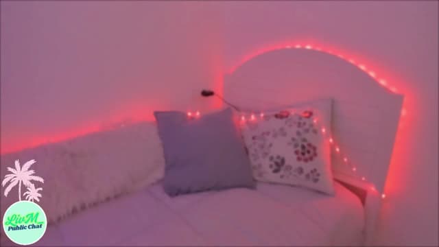 Gallery image thumbnail from LivM_'s myfreecams stream on, 03/21/2025, 08:36 image 10 of 20
