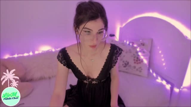 Gallery image thumbnail from LivM_'s myfreecams stream on, 03/22/2025, 09:22 image 17 of 20