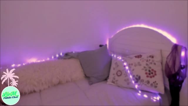 Gallery image thumbnail from LivM_'s myfreecams stream on, 03/23/2025, 09:35 image 13 of 20